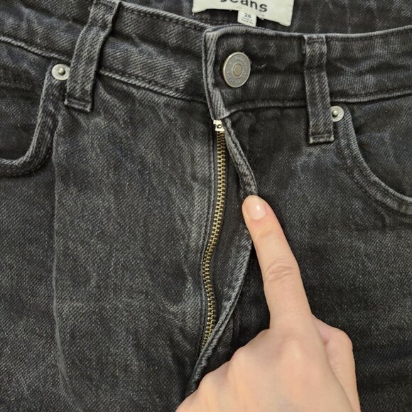 Reformation women's jeans in size 28 high rise straight - Picture 6 of 10